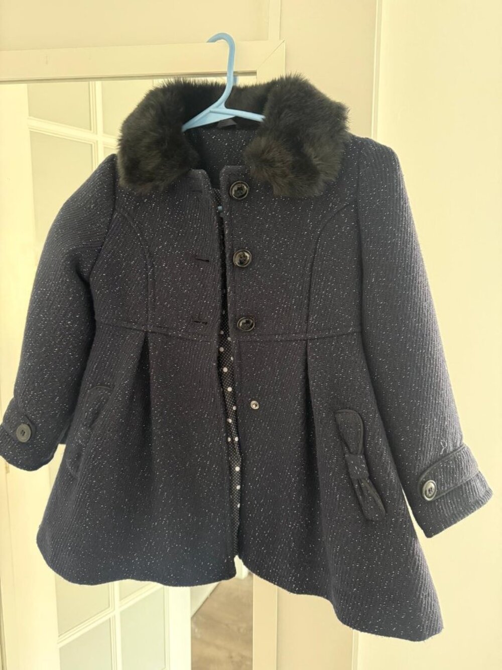 Formal Navy Coat Girls Size 3-4 with Fake Fur Collar and Slight Sparkles